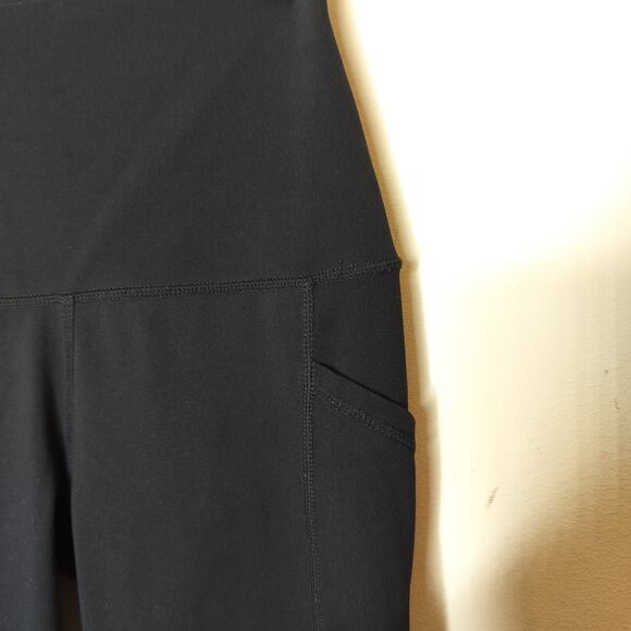 Yogalicious Lux Black Cropped Pockets Leggings - Picture 4 of 9